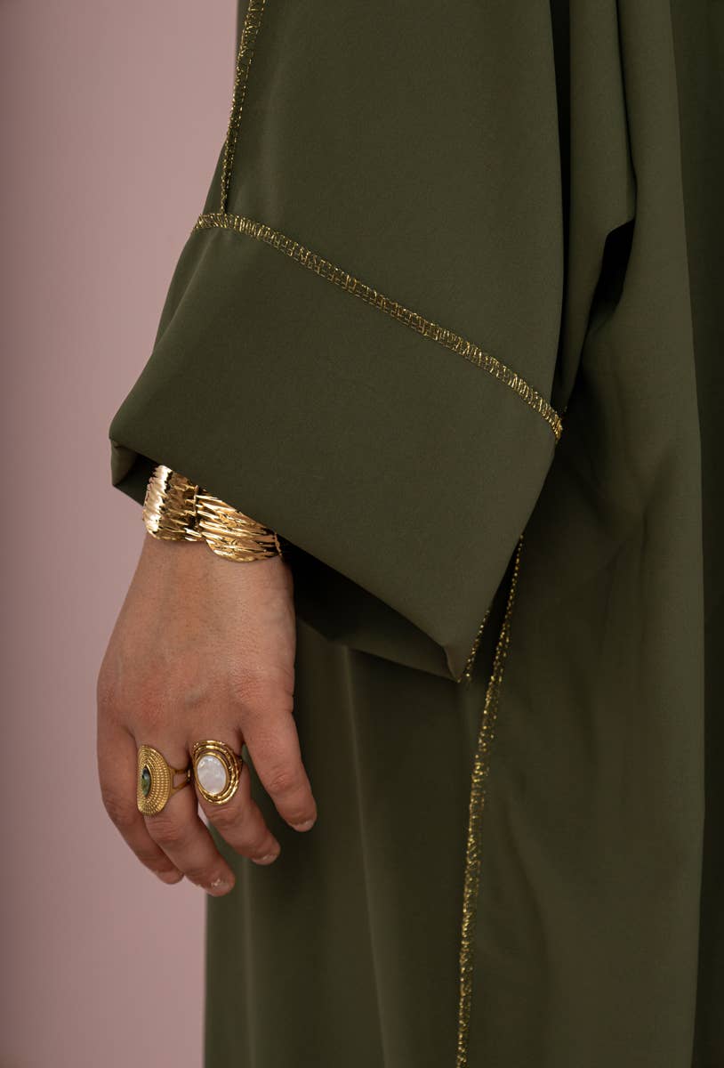 Kimono Muna con cuciture dorate