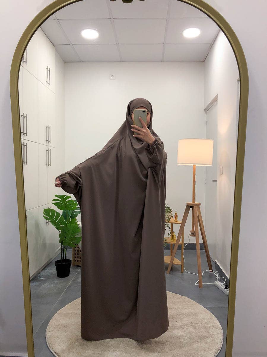 Jilbab lungo