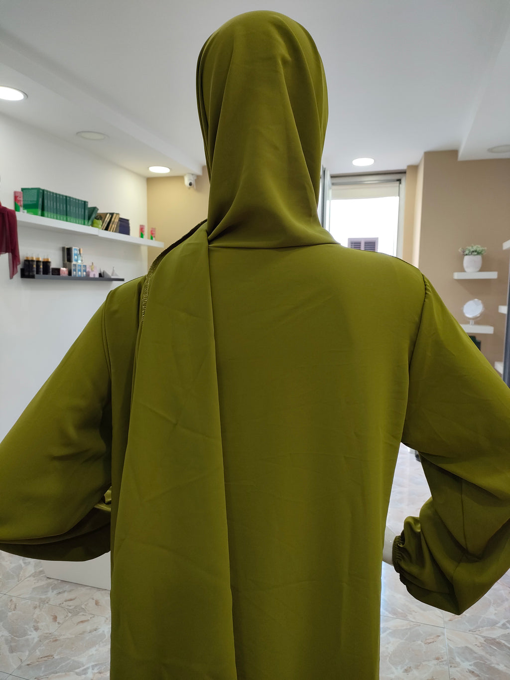 Abaya Aisha con velo integrato