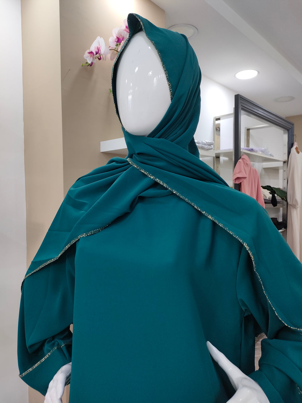 Abaya Aisha con velo integrato