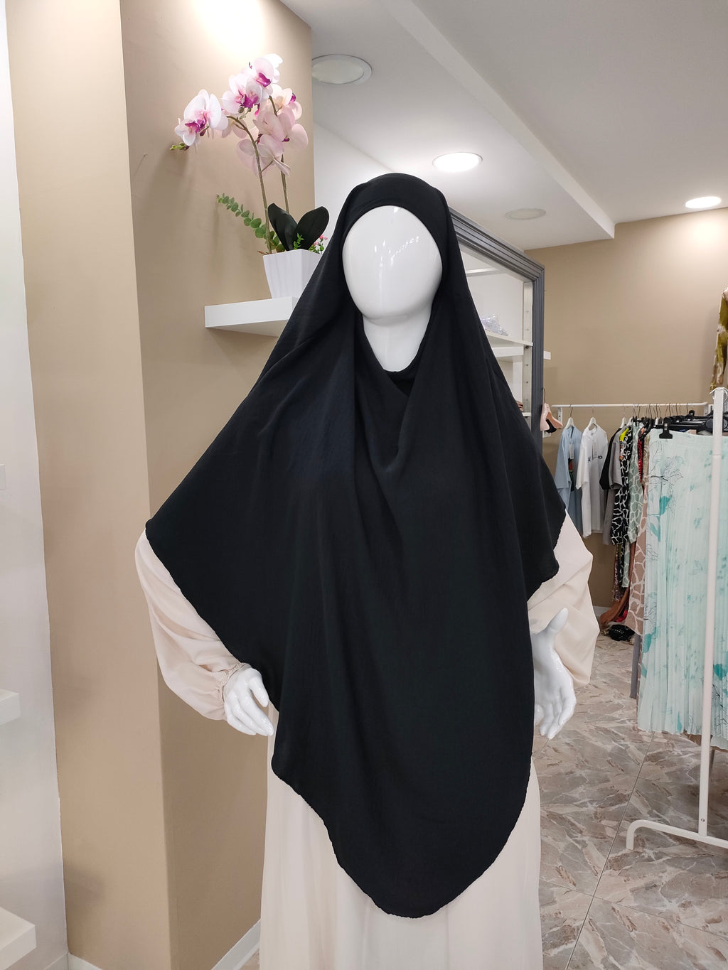 Khimar Leila