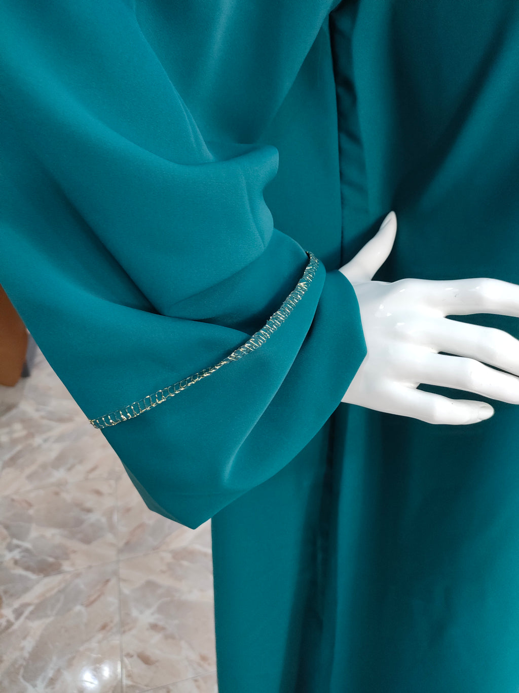 Abaya Aisha con velo integrato