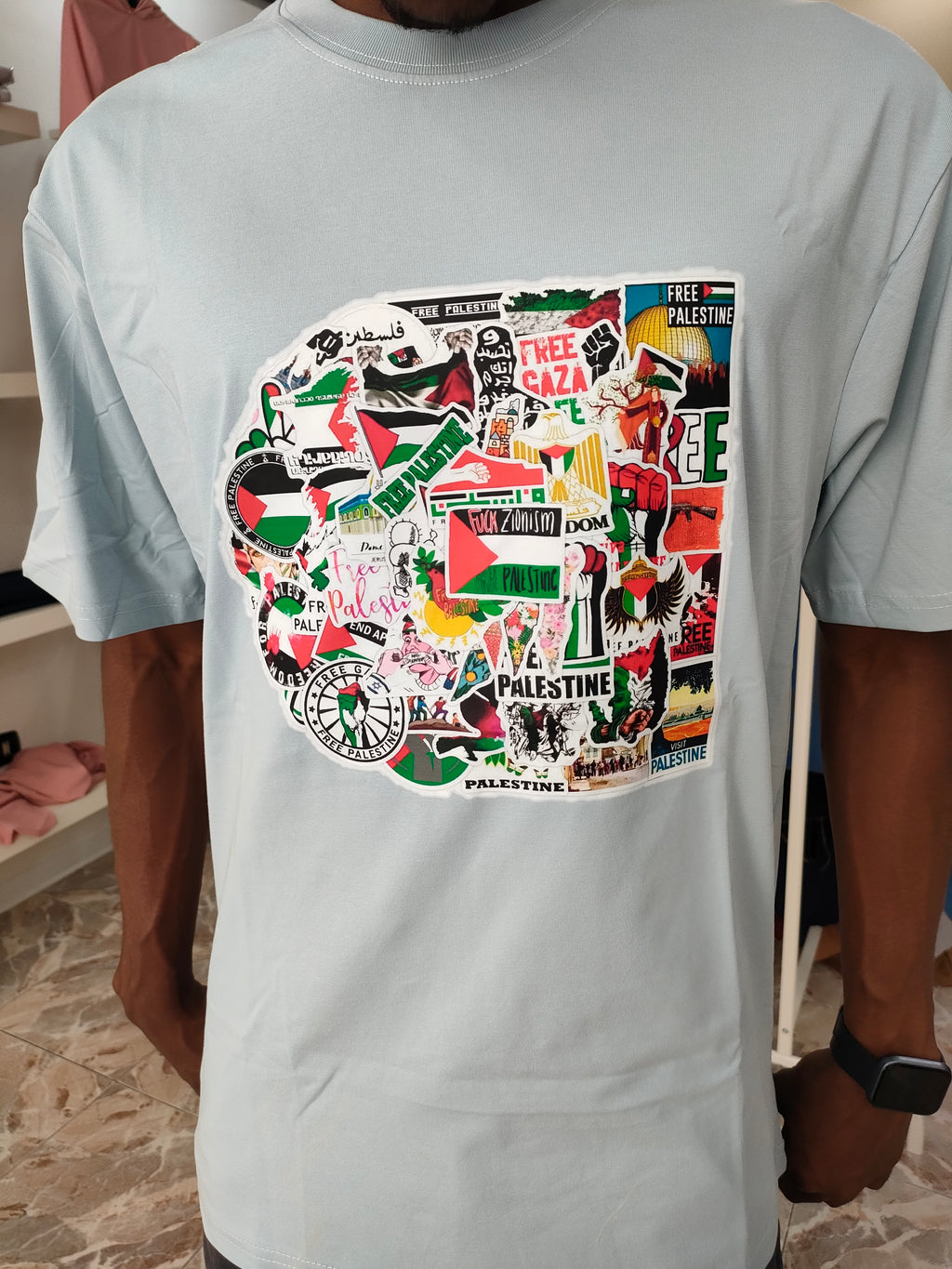 Maglietta Unisex con stampa Sticker Bomb