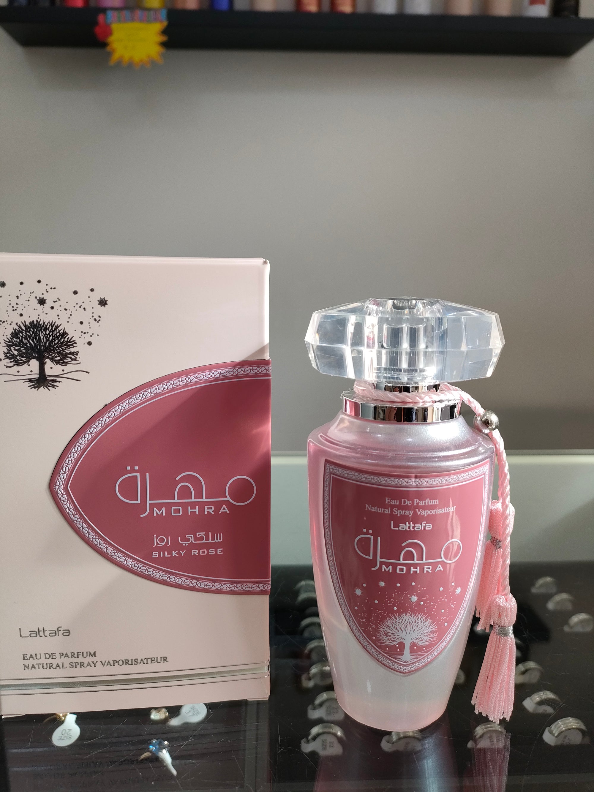 Mohra Silky Rose - 100 ml da donna di Lattafa Perfumes